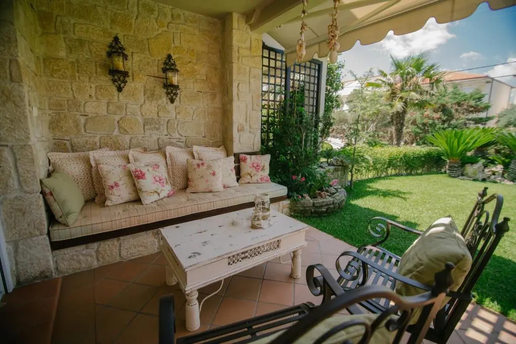 Dreamcatcher Luxury Villa, 1 min walk to beach