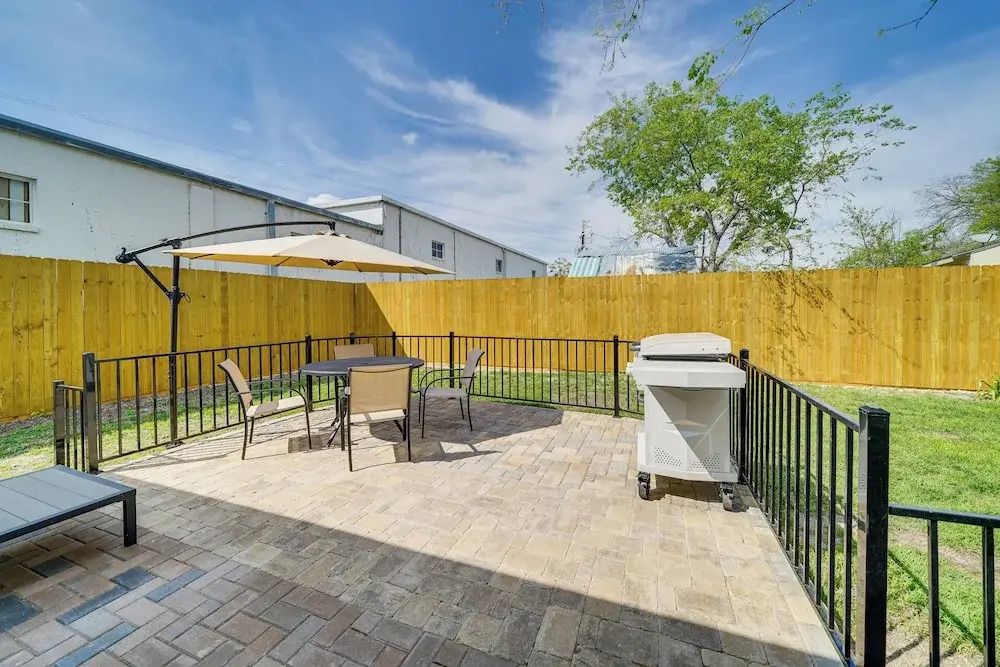 Sunny San Antonio Home Near Downtown: Pets Welcome