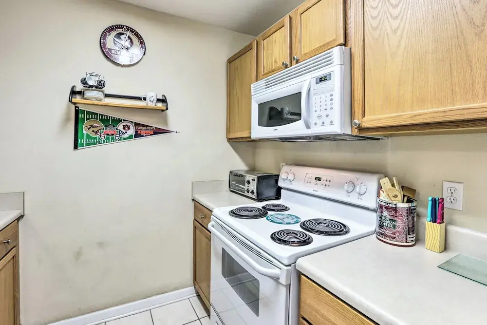 Tallahassee Townhome 4 Mi to College Town
