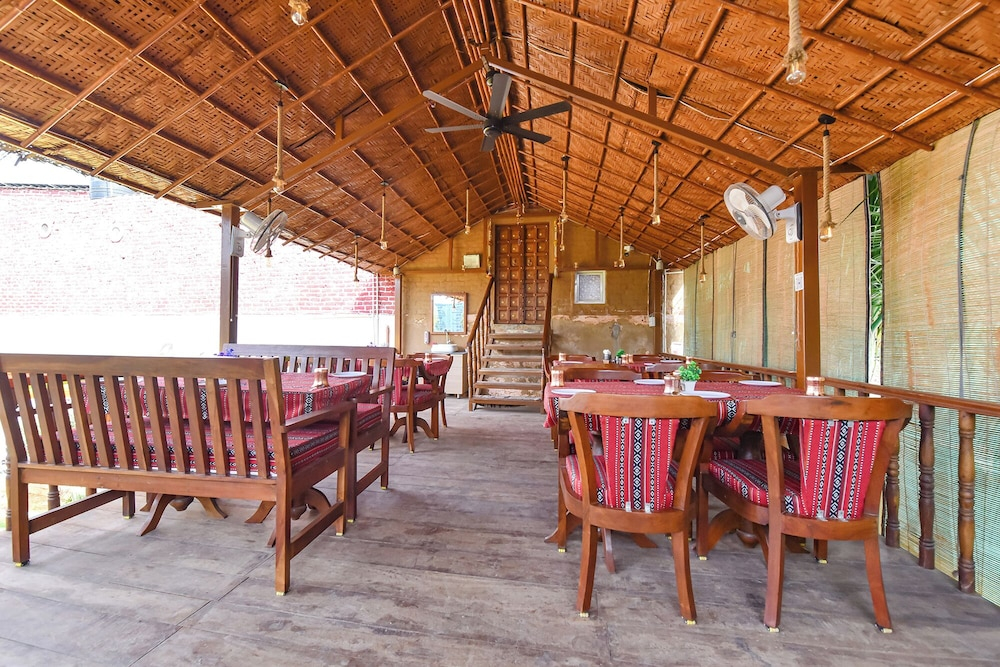 Fabhotel Nimabal Dhani