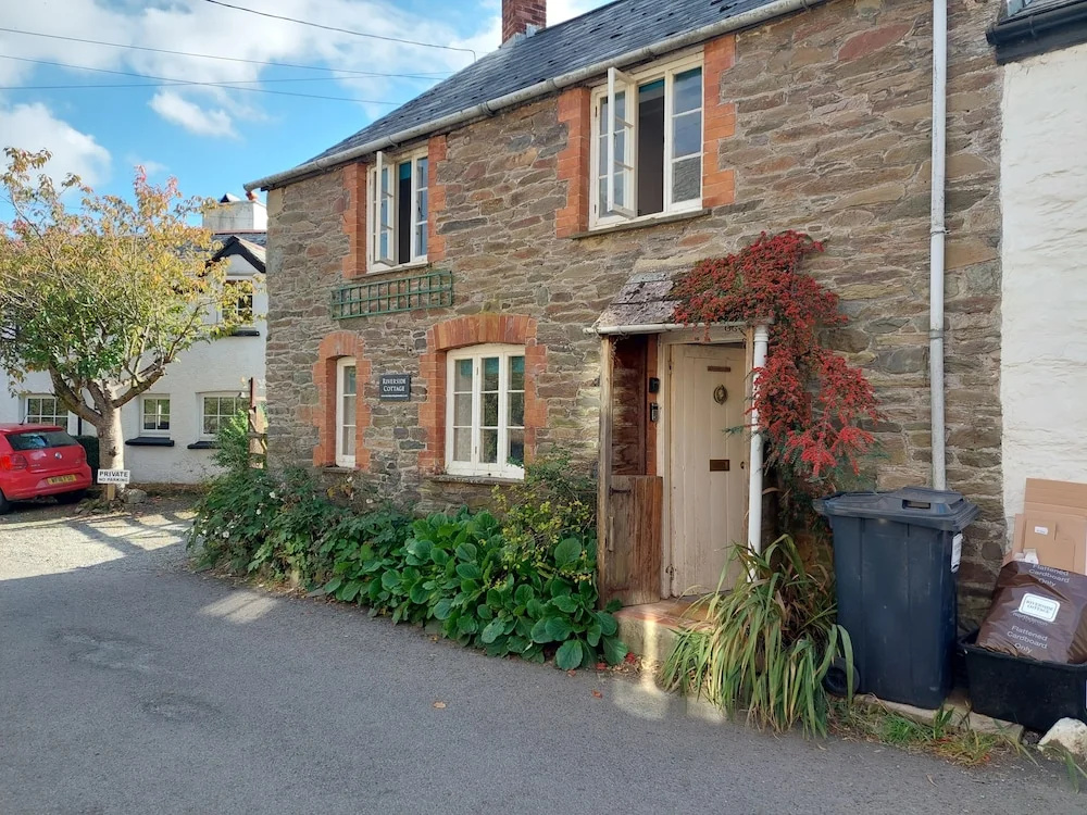 Riverside Cottage Brendon