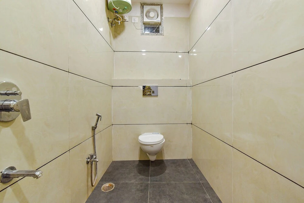FabHotel Diamond I
