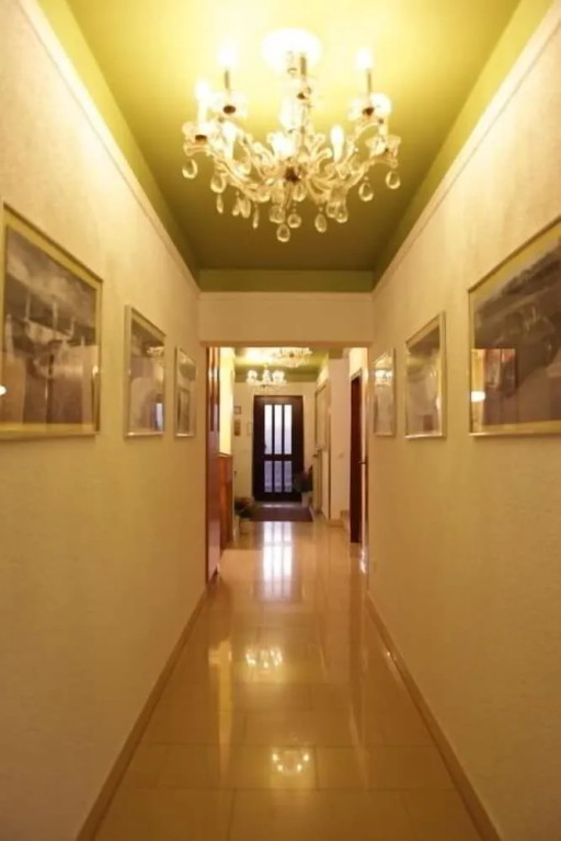 Gasper Business & Garden Hotel