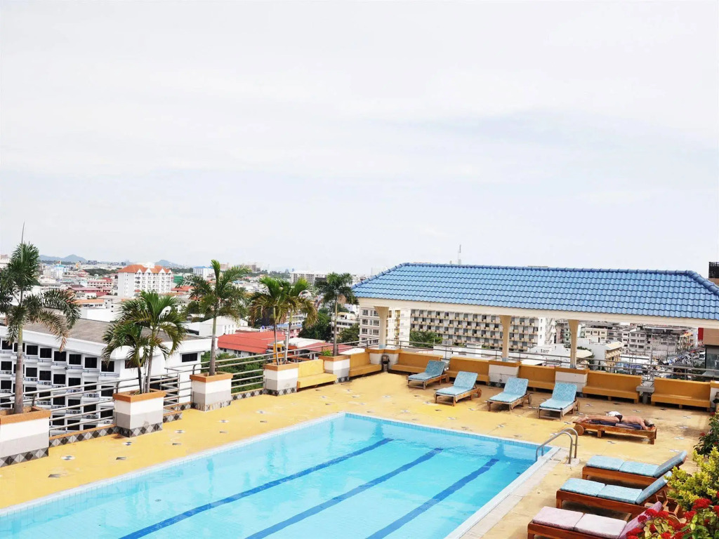 Highfive Hotel