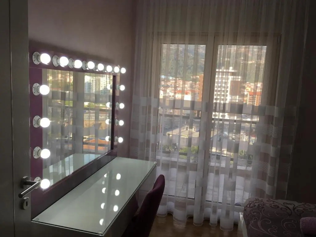 Panoramic sea view 3-bedroom apartment 50 m from the sea