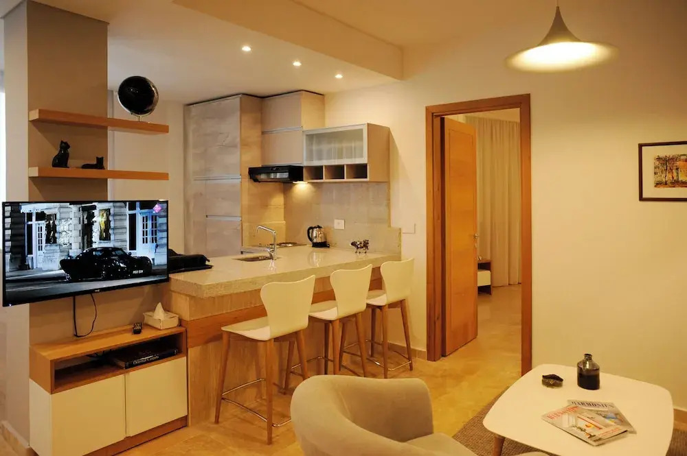 Grey Apartment Lebanon by Grey pearls