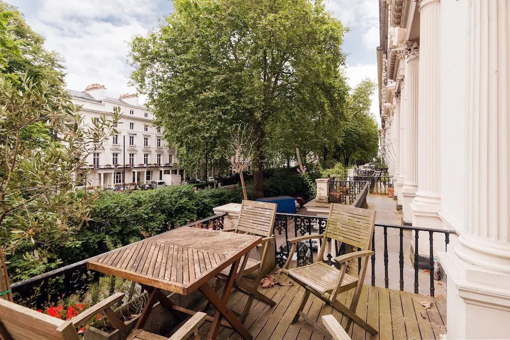 Westbourne Terrace Apartment in London Paddington