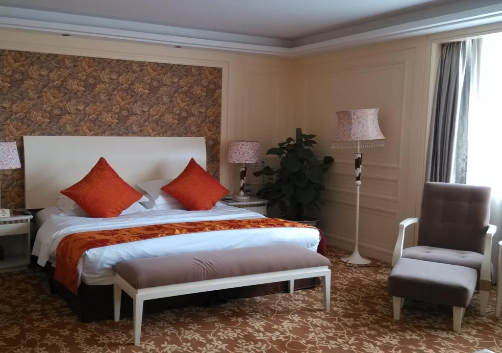 Homeland Hotel