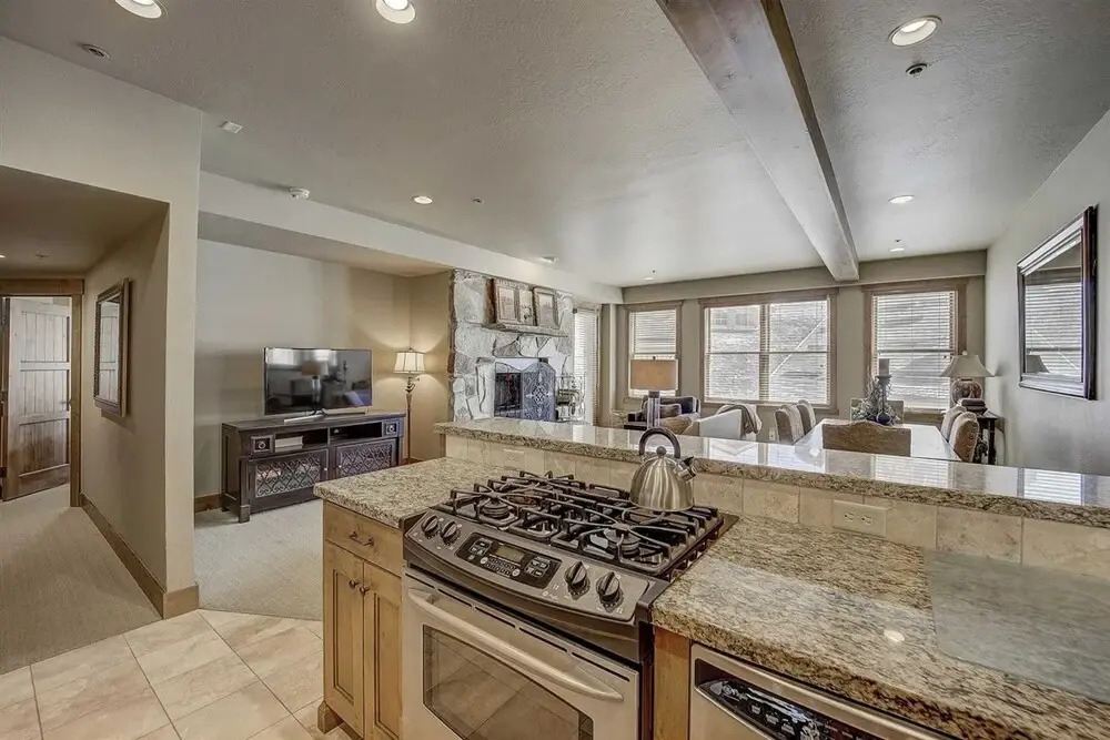 2 Ski-in/ski-out Condos w/ Hot Tubs Deer Valley Mont Cervin by Avantstay