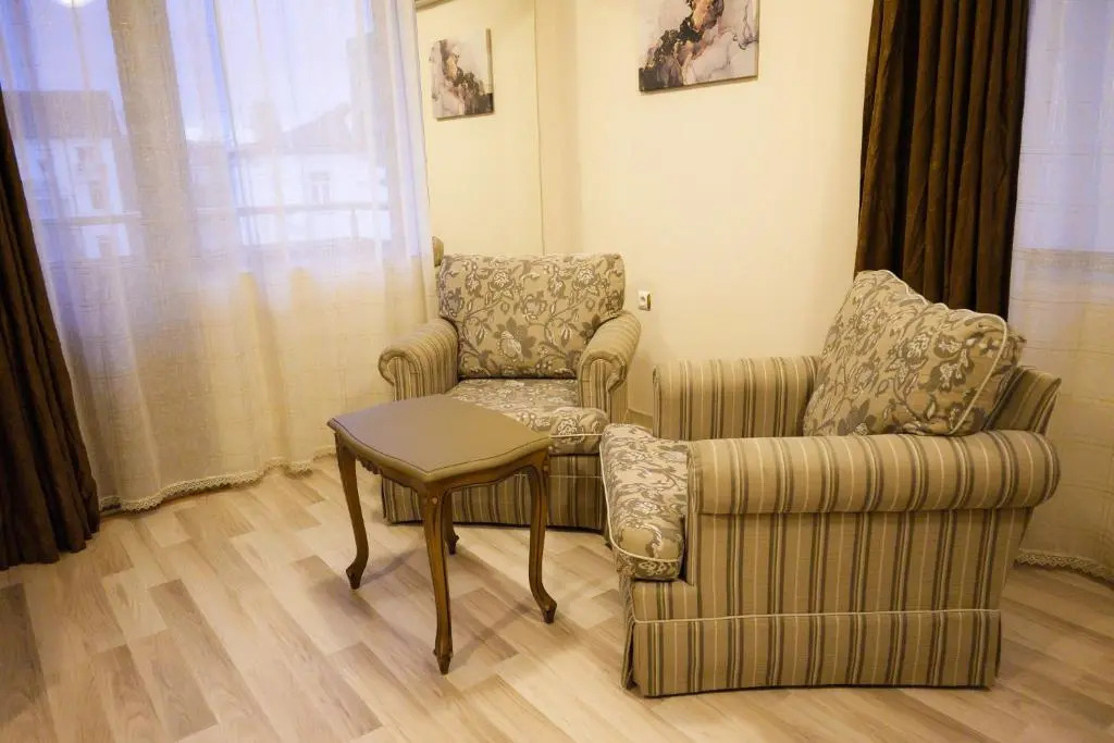 Hotel Leda