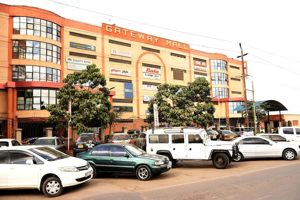 JKIA Airport side apartment
