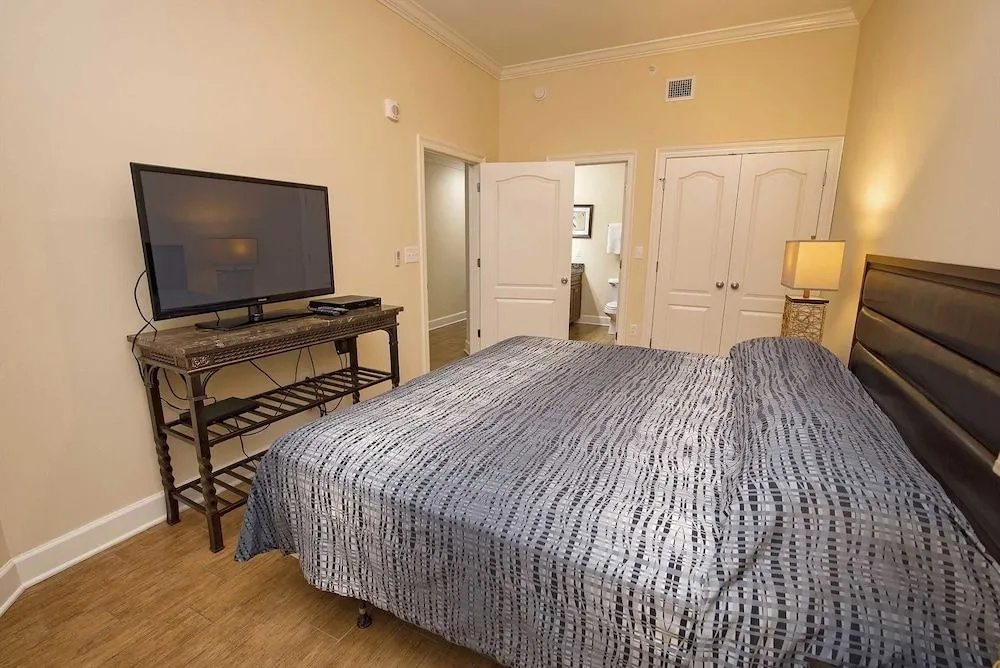 Phoenix West II 1807 3 Bedrooms 4 Bathrooms Condo