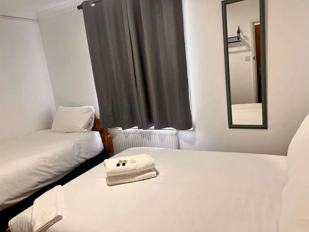 Romany House Hotel