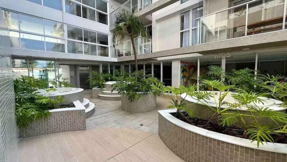 Flat pé na areia 406 Branco Haus
