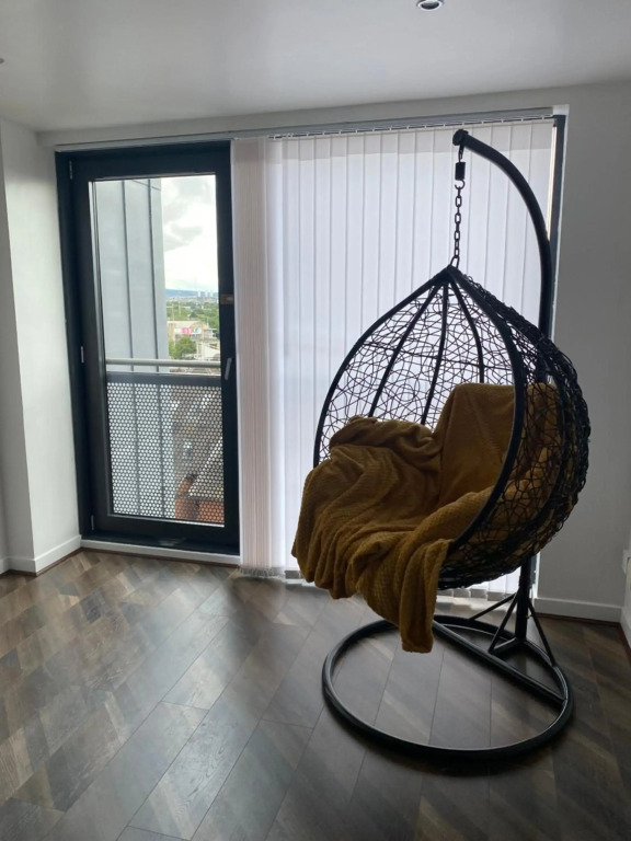 Secc/Hydro Modern 6Th Floor 2Br Apartment, Great Views & Free Parking