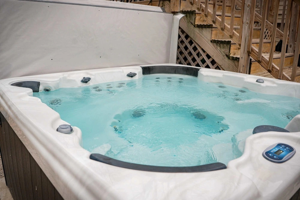 August Inn Charming Stay for 8