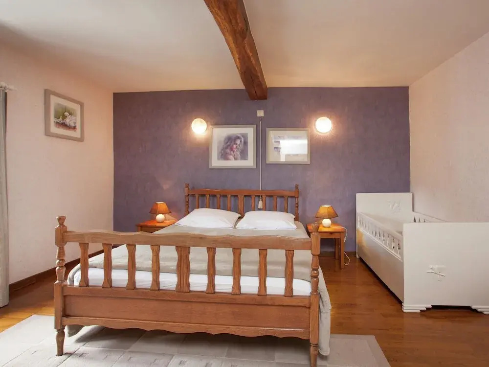 Cozy family home in Humain