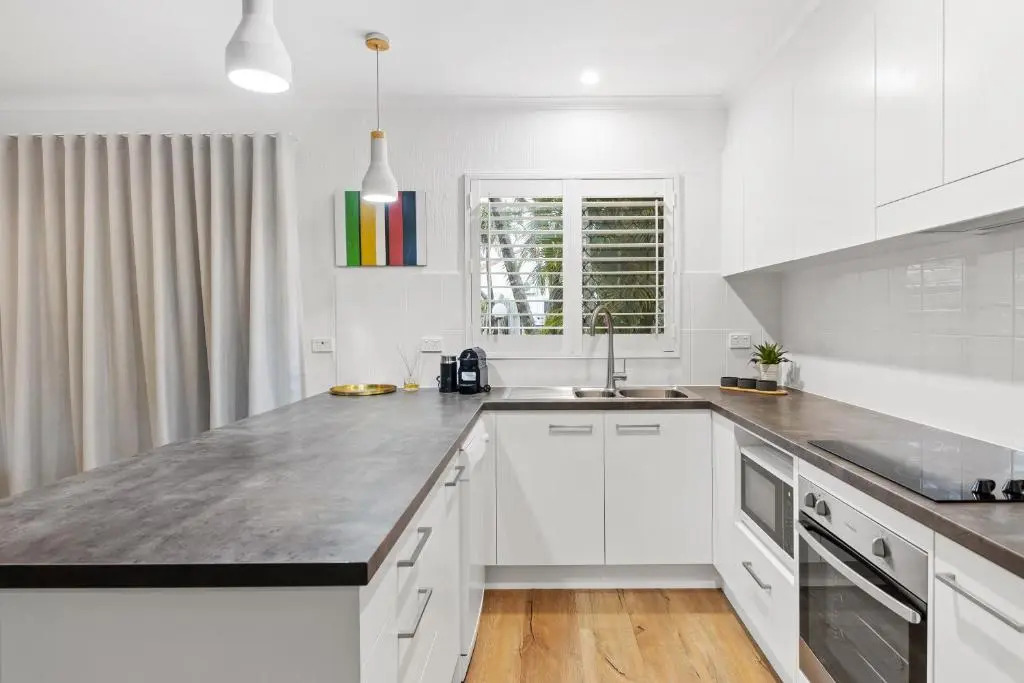 Apartment 1, 11 Munna Crescent