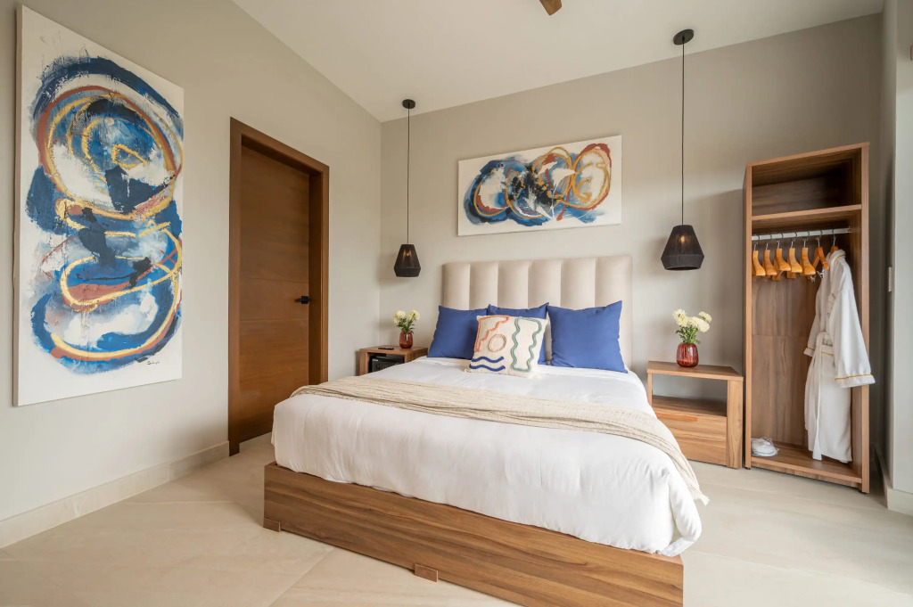 Kippal T Pacio Where Luxury Sea