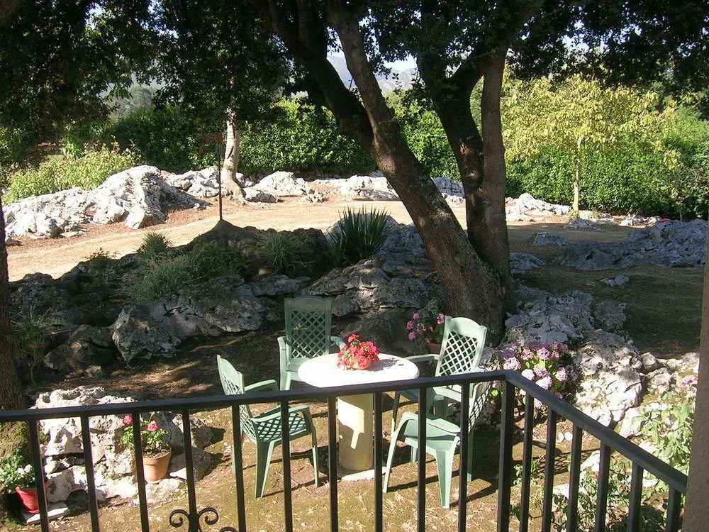 Hotel La Encina Celorio Llanes PARKING