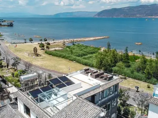 Zaihaiyifang Sunrise Seaview Homestay (Dali Qihai Branch)
