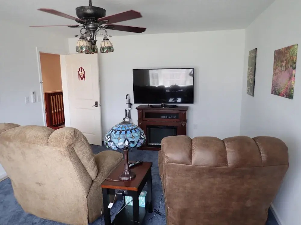 Pleasant Grove Inn