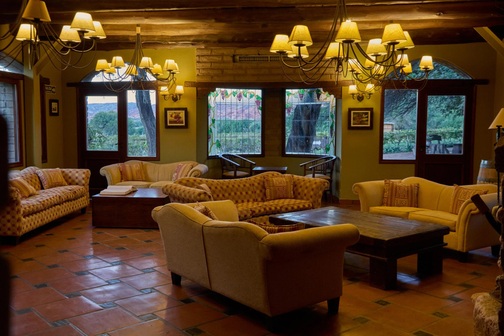 La Casa De La Bodega