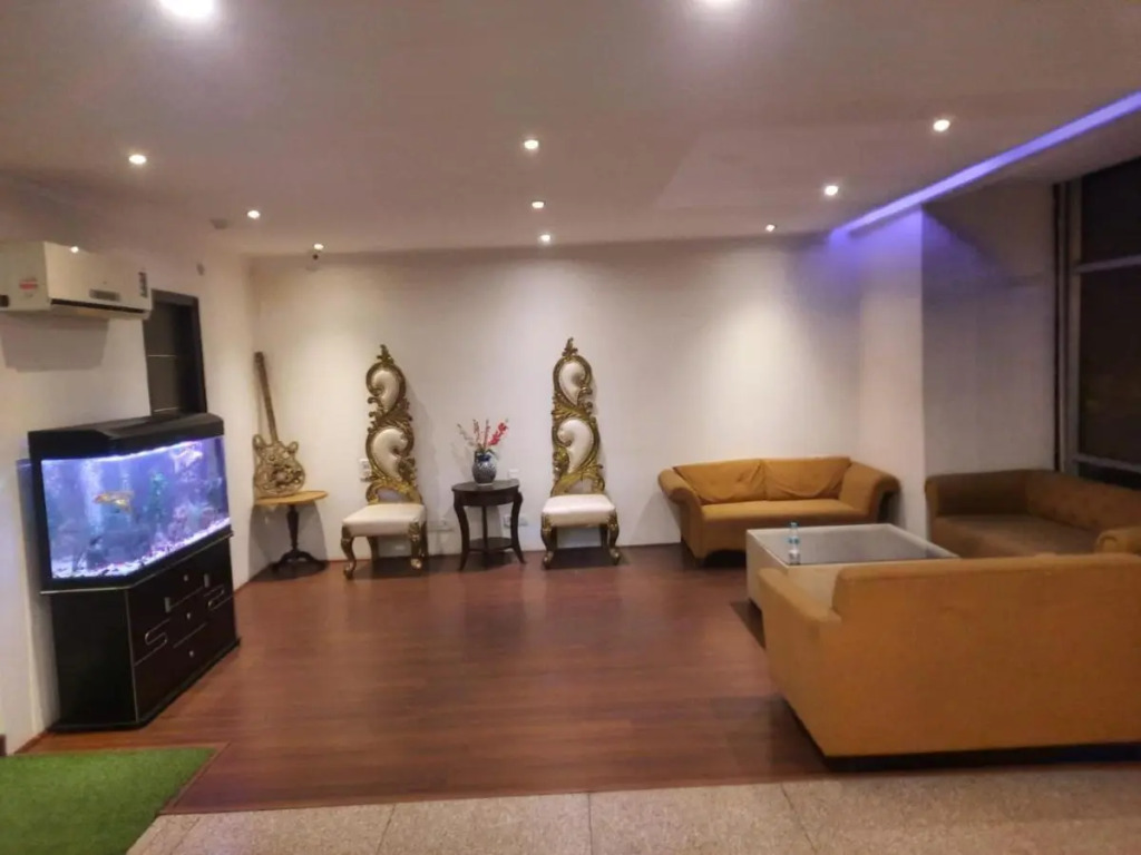 HOTEL AMBROSIA
