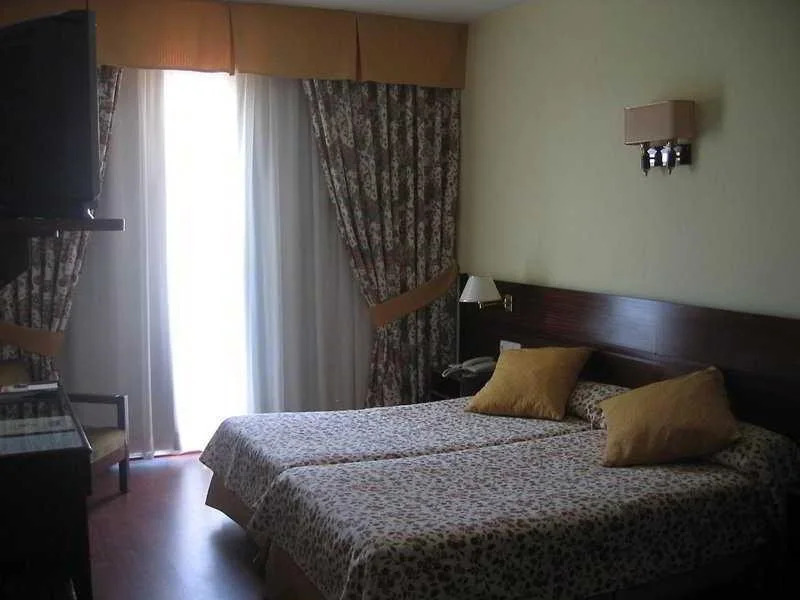 Hotel Husa Fornells Park