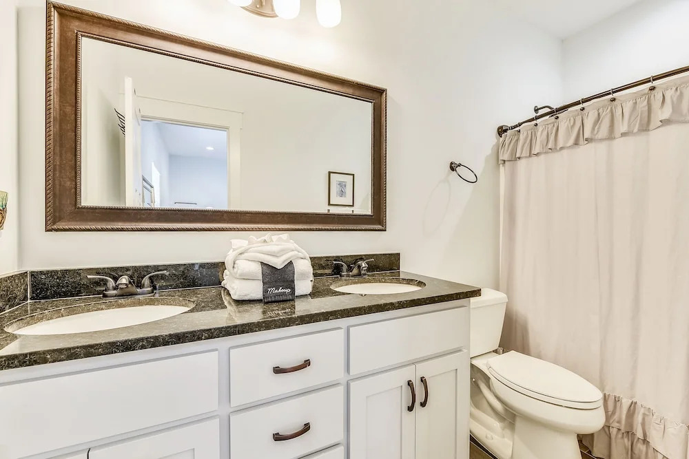 Laguna Matata by Book That Condo
