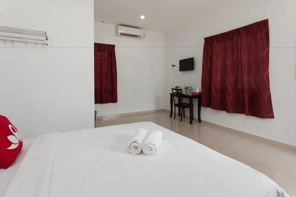 ZEN Rooms Tanjung Mali