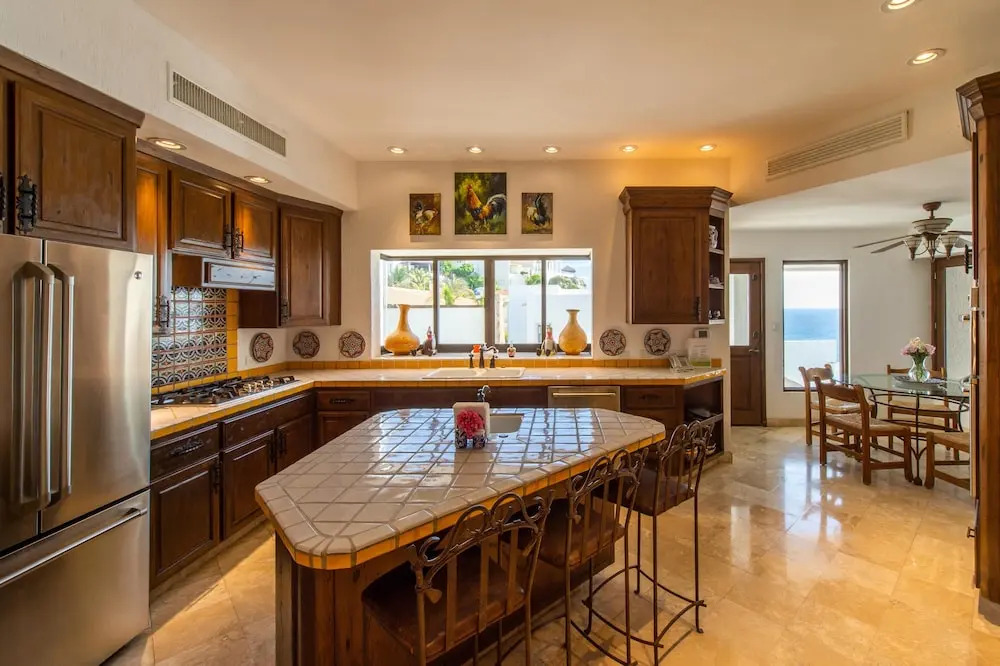 Amazing Oceanfront Villa Near Downtown: Villa Grande