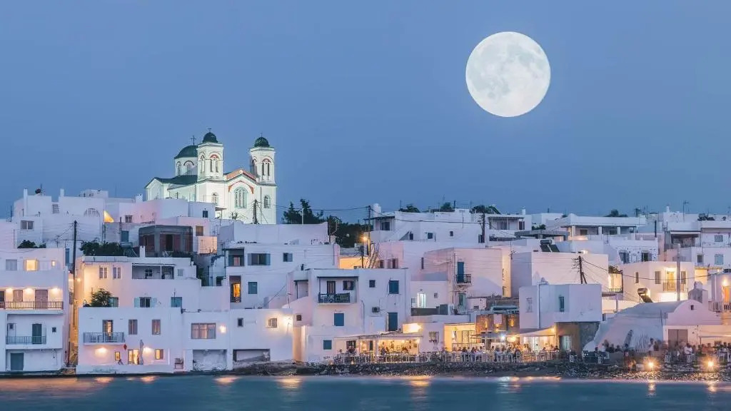 Seafront Brand New Studio in Little Venice of Paros