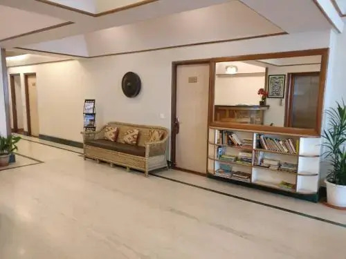 The Eee Cee Hotel