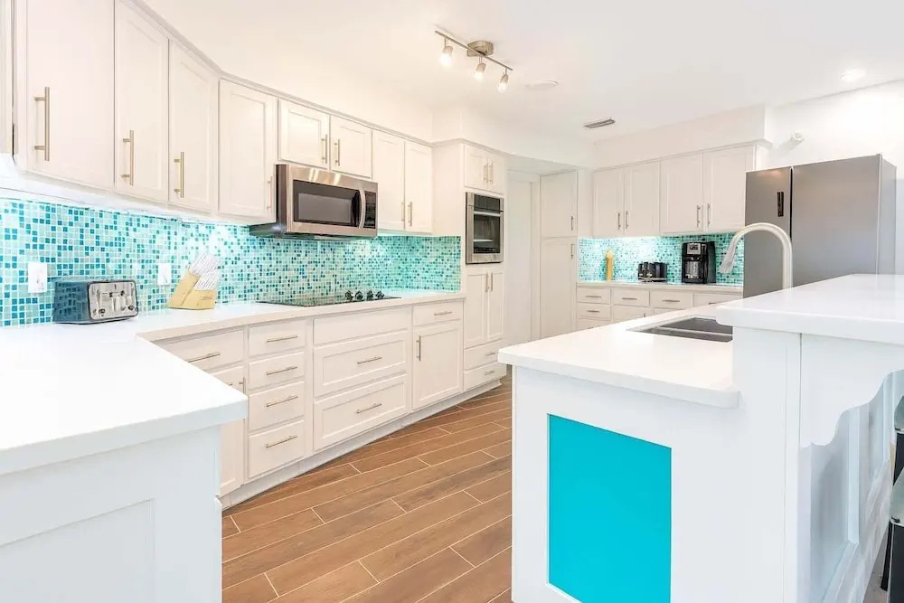 Bahama Mama House 4 Bedroom Home by RedAwning