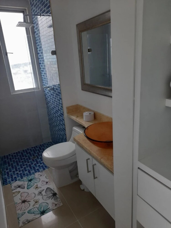 2 Bedroom Beachfront Apartment 2p1-al2 With Pool And Wifi