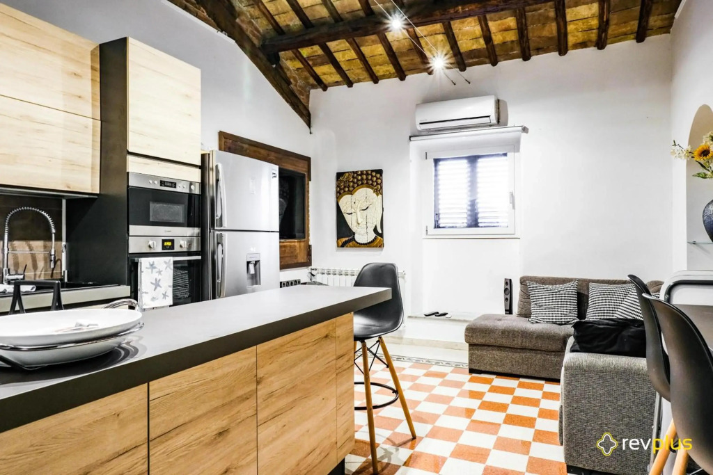 COLOSSEUM LUXURY HOME