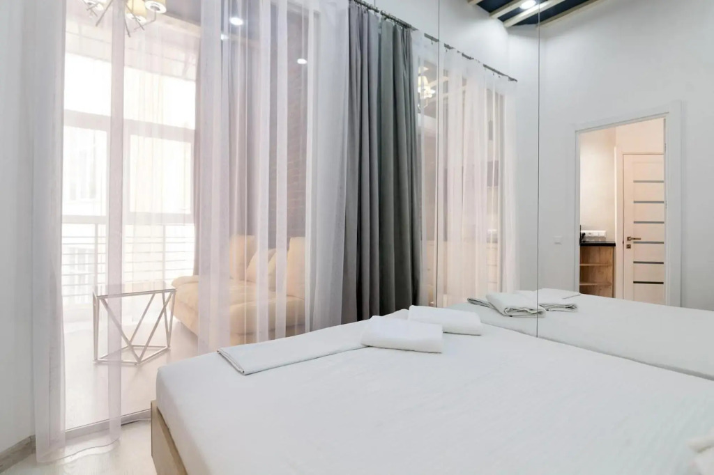 LEOGRAND One-bedroom apartment on Tugan-Baranovskogo 24