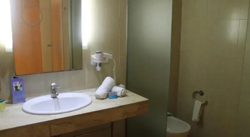 Aparthotel BCL Levante Beach