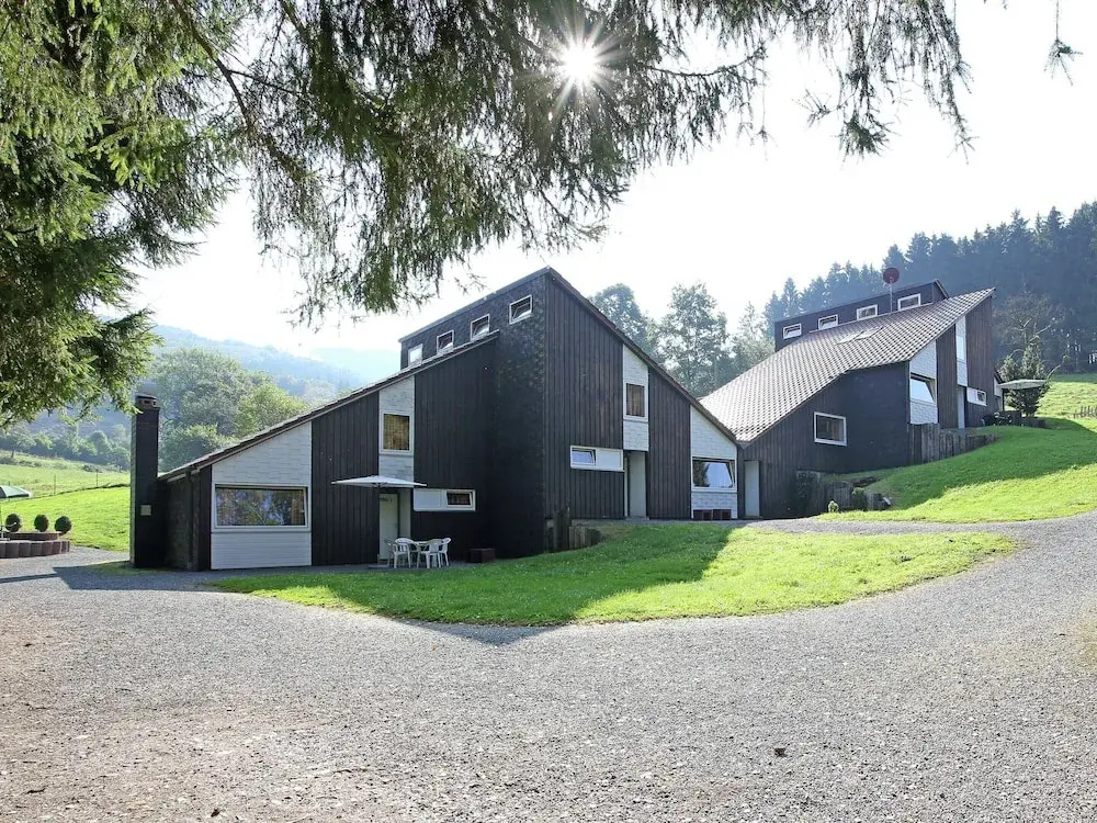 Charmantes Ferienhaus in Skigebietsnaehe