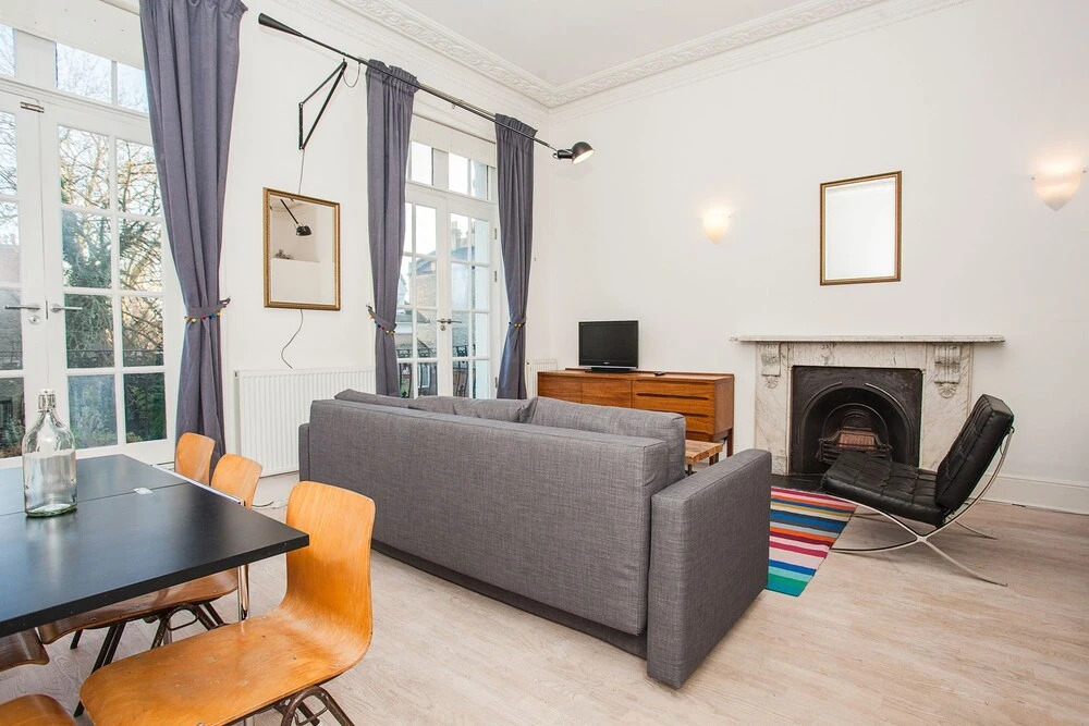 1 Bedroom Apartment Near Primrose Hill