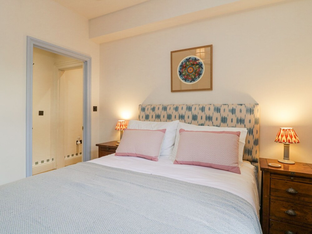 Tamar 2 Sussex Place