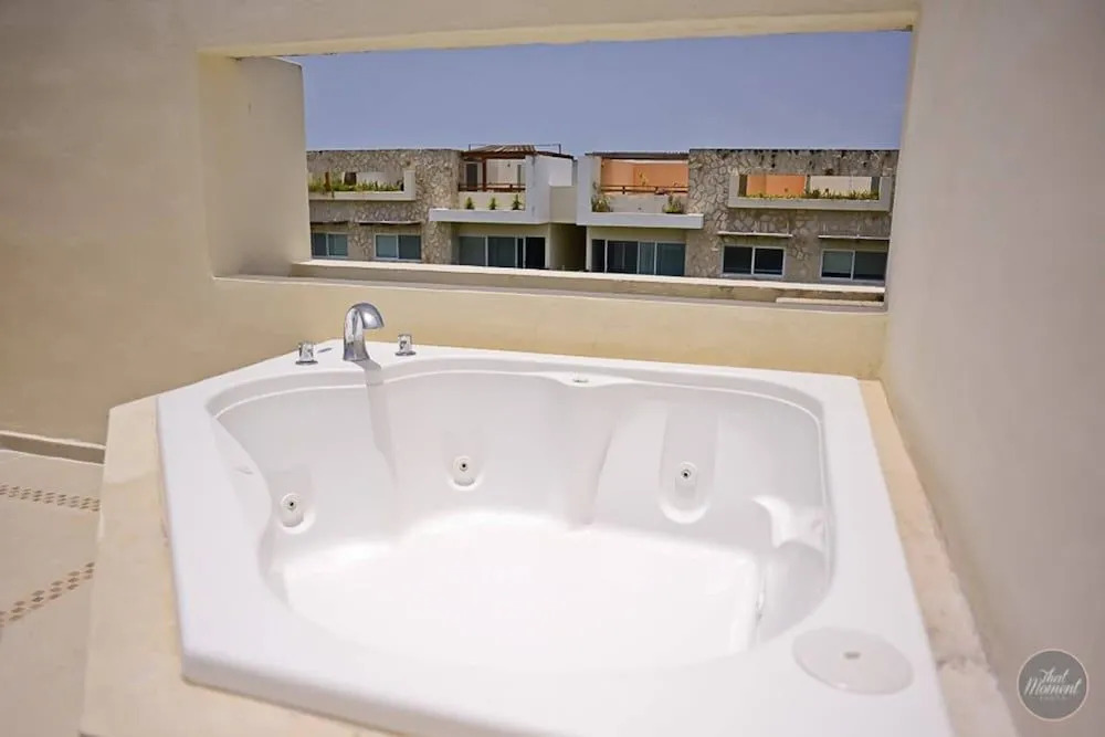 Spacious Ph 3 Bedrooms With Private Terrace, Beach Club Access