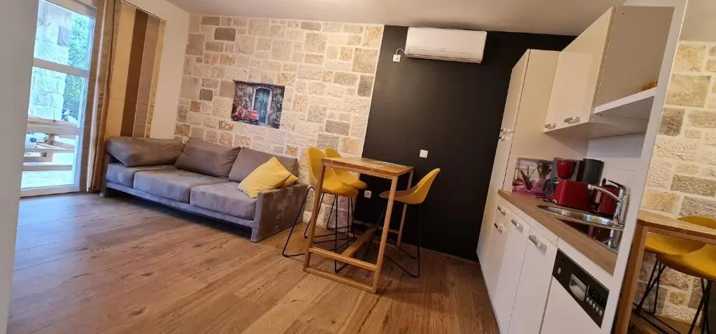 Apartments Lolita