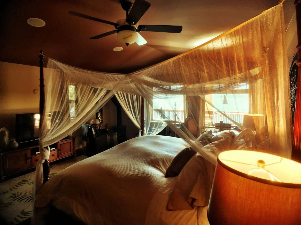 The Tuwanek Bed and Breakfast