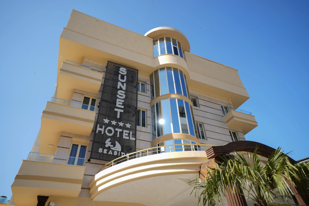 Inn Hotel