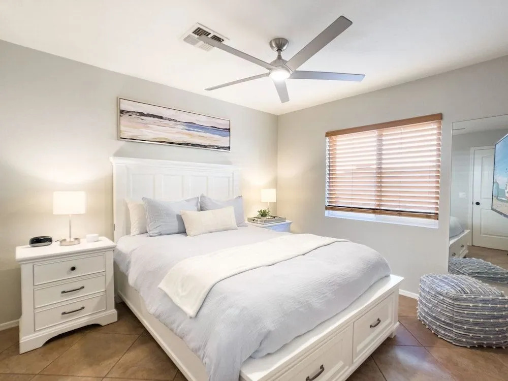 Chandler Earhart 4 Bedroom Home by RedAwning