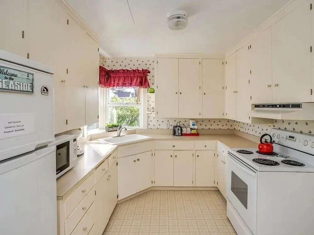 Surfers Paradise 4 Bedroom Home