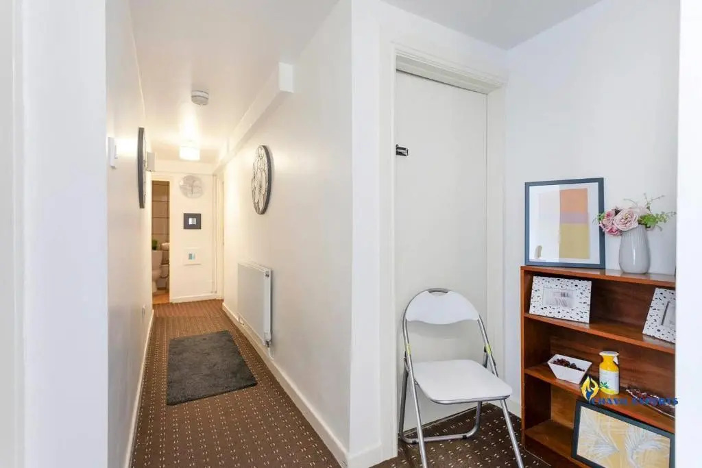 Gabriella Aprt, 3 Bedroom, Parking, City Centre