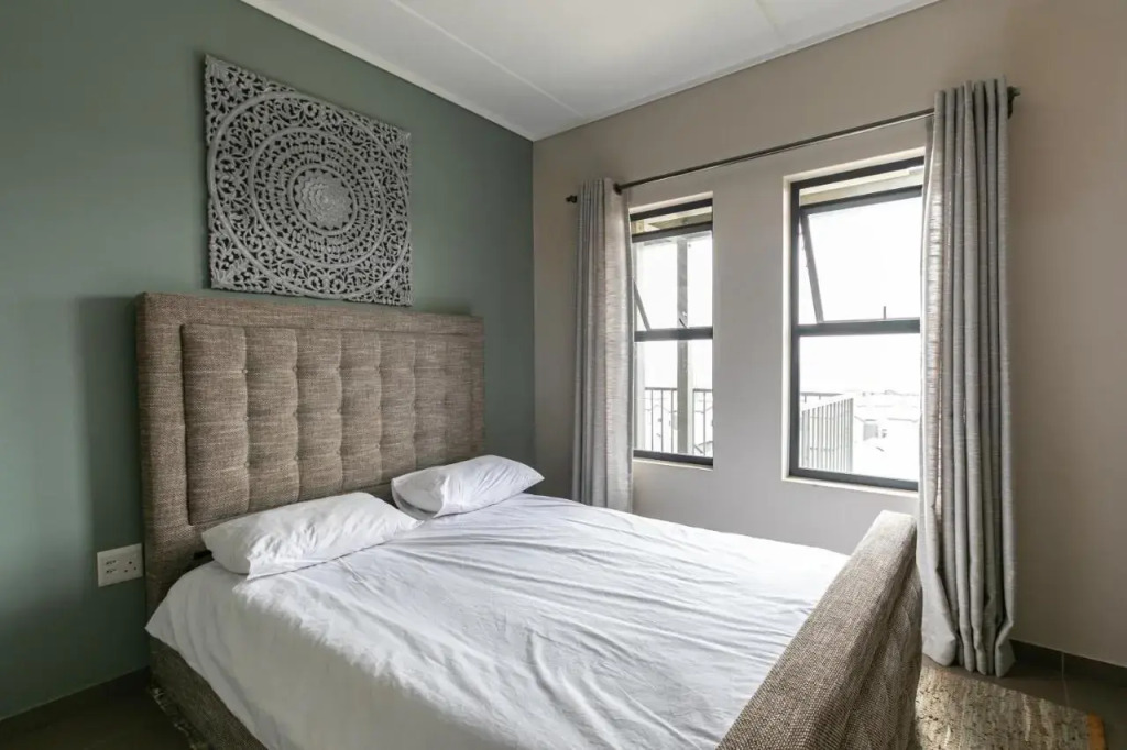 Jacana Estate, The gem